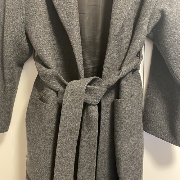 Gray Zara robe coat - Picture 4 of 7